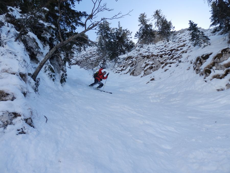 #13 Couloir Ouest Petit Som : Très bonne poudre, Sama-Lau facile dans l Couloir Ouest Petit Som : Très bonne poudre, Sama-Lau facile dans l'pentu !