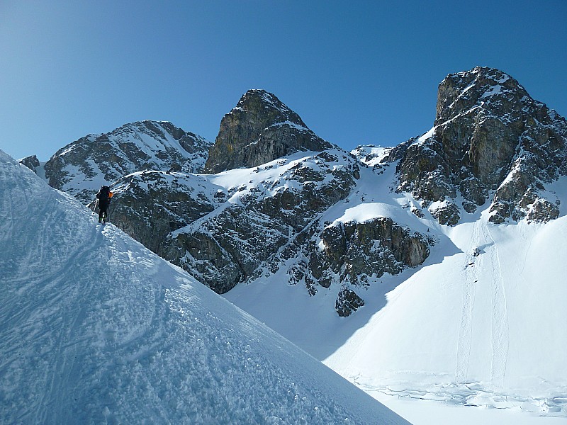 #1 Au dessus du lac : Traversée paisible au dessus du lac du Crozet. Au dessus du lac : Traversée paisible au dessus du lac du Crozet.