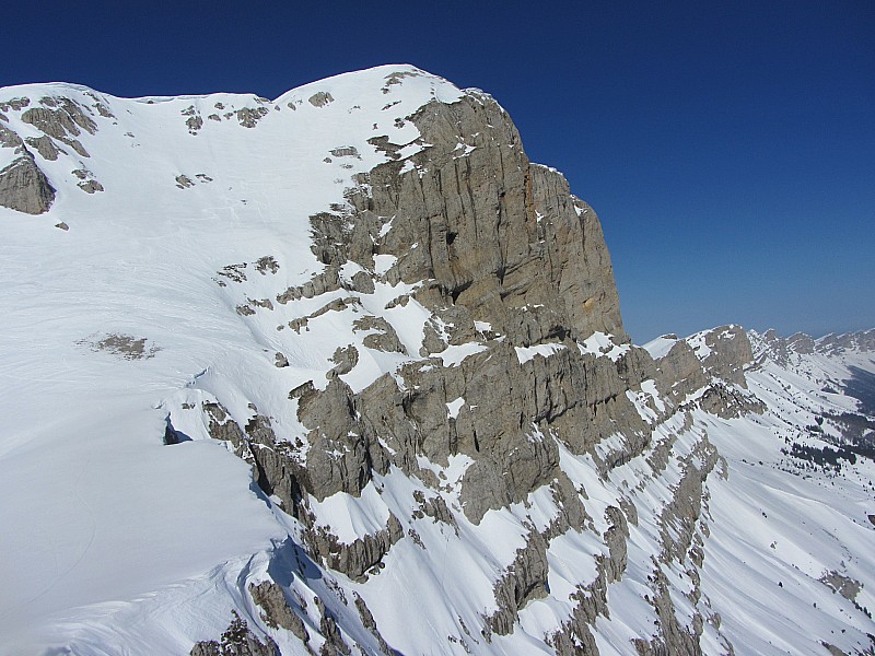 #4 Veymont : SE du Gd Veymont. Veymont : SE du Gd Veymont.