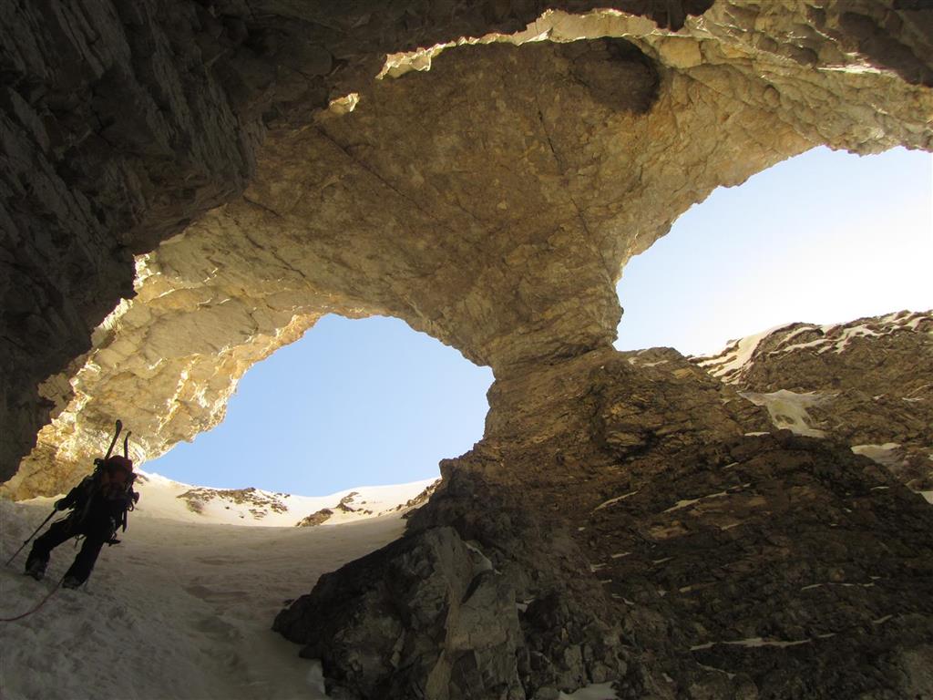 #3 sous les 2 lucarnes : un petit air d sous les 2 lucarnes : un petit air d'arches interferrantes au grand Ferrand...
