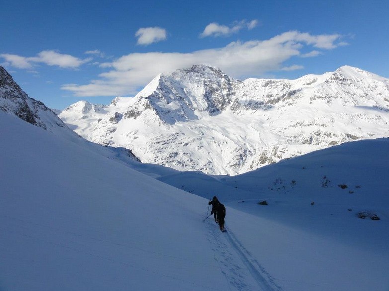 #16 Montée aux Portons Dos au Grand Combin et la Tour de Boussine Montée aux Portons Dos au Grand Combin et la Tour de Boussine