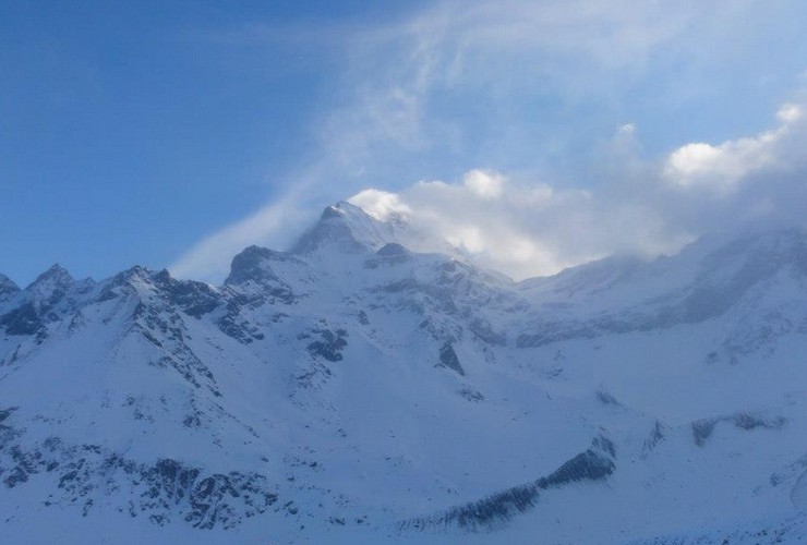 #50 Grand Combin et Plateau du couloir dans les brumes nuageuses Grand Combin et Plateau du couloir dans les brumes nuageuses