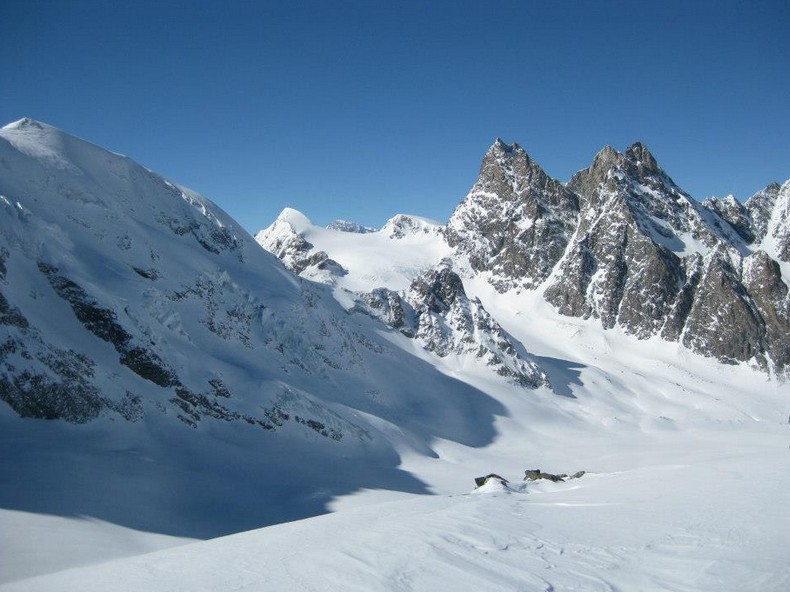 #39 Vue du col du Mont Brulé sur la Pointe Kurtz, le col de l Vue du col du Mont Brulé sur la Pointe Kurtz, le col de l'Eveque, l'Eveque