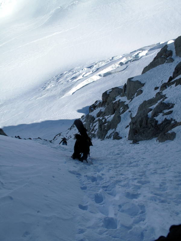 #3 Un peu plus haut : La neige est dense Un peu plus haut : La neige est dense