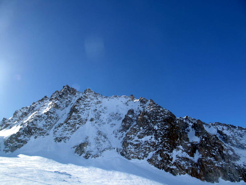 #1 Aiguille du Passon : Le couloir NE est que nous avons skié à gauche et le "normal" à droite Aiguille du Passon : Le couloir NE est que nous avons skié à gauche et le "normal" à droite