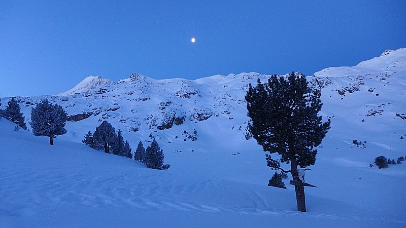 #18 Au petit matin : à Saboredo Au petit matin : à Saboredo