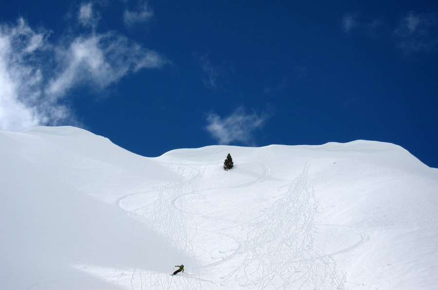 #10 Col de Bastan versant E : bonne neige Col de Bastan versant E : bonne neige