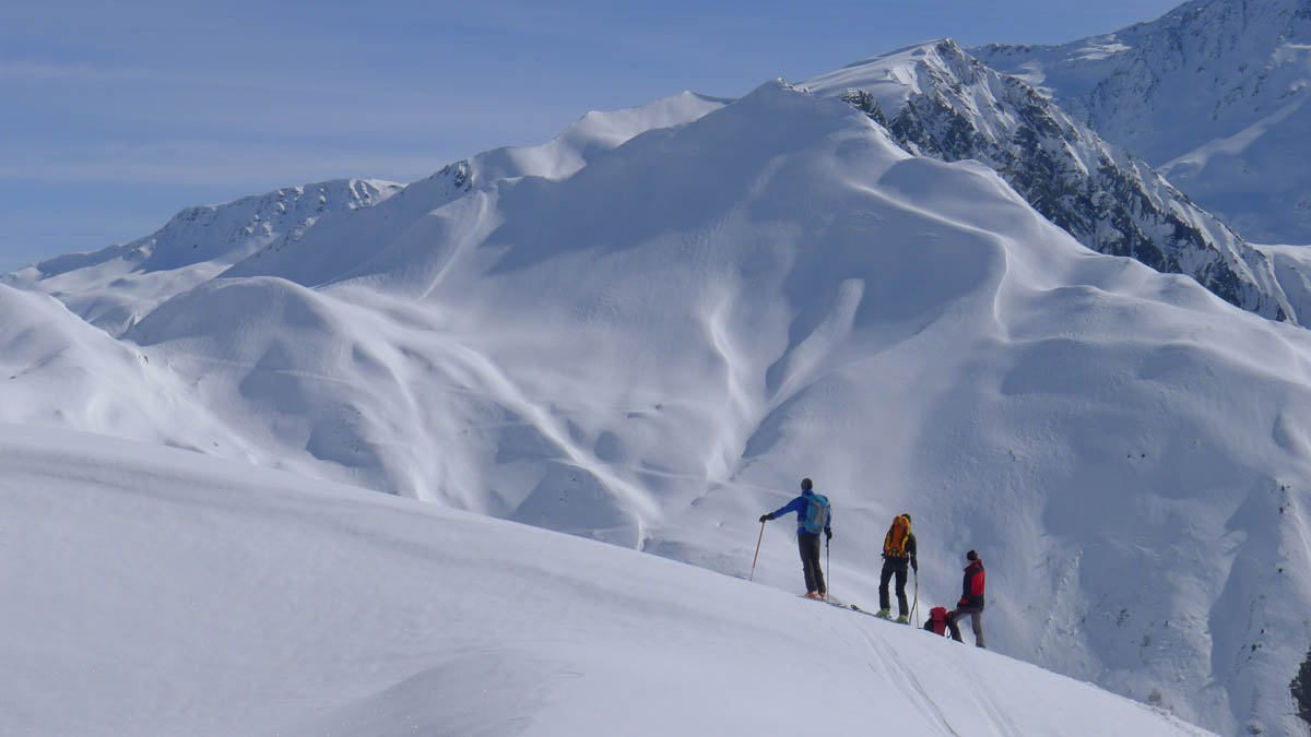 #15 Côte Belle : Les Aiguillettes de Vaujany derrière Côte Belle : Les Aiguillettes de Vaujany derrière
