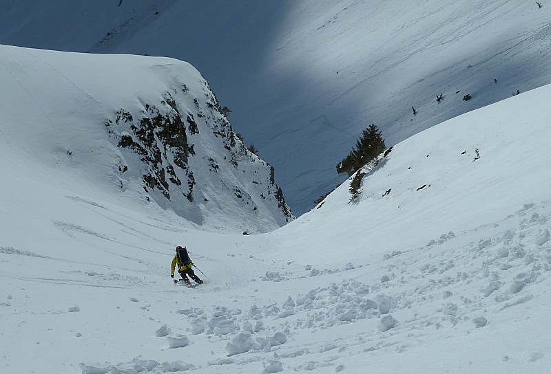 #15 JPC et ses 2 bâtons : Si vous trouvez des bâtons lors d JPC et ses 2 bâtons : Si vous trouvez des bâtons lors d'une rando, envoyez-lui, il les perd en moyenne 3 fois par rando!