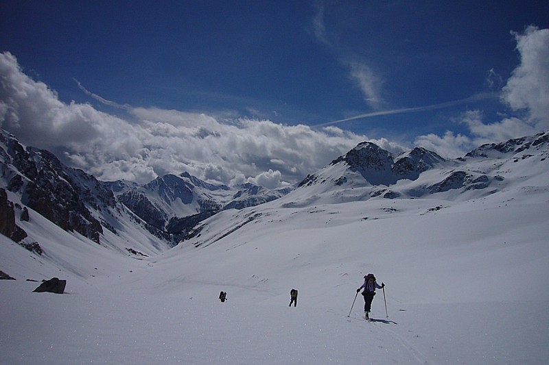 #4 Montée au Thabor par tempête de ciel bleu et pas emm.. par les voisins. Montée au Thabor par tempête de ciel bleu et pas emm.. par les voisins.