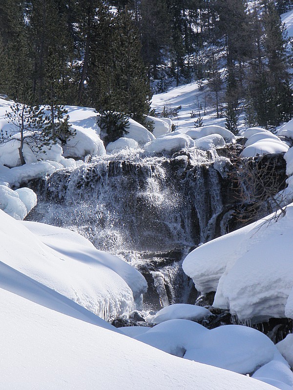 #6 Cascade des Oules : traverser sans trop se mouiller Cascade des Oules : traverser sans trop se mouiller