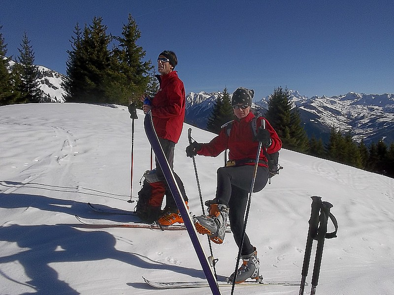 démonstration : essai de french cancan ski aux pied
