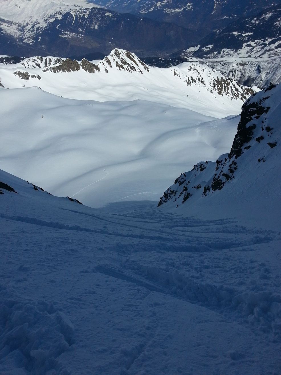 #11 Couloir entre Roche noir et ai : On a pas pu sortir au sommet, la neige est douteuse, un peu d Couloir entre Roche noir et ai : On a pas pu sortir au sommet, la neige est douteuse, un peu d'accumulation