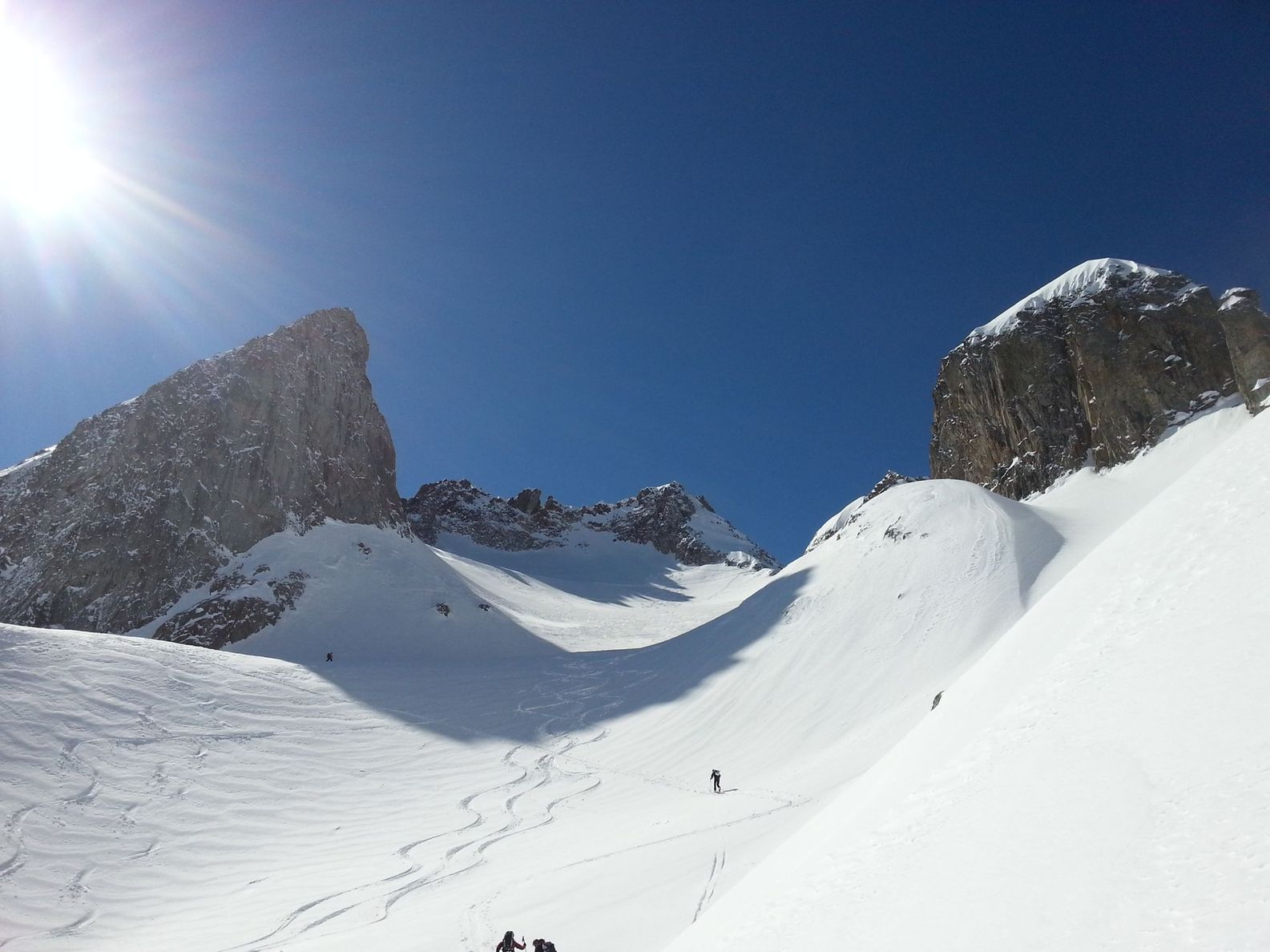 #10 Grand pic de la lauziere : Déjà quelques traces !
Bientot notre tour Grand pic de la lauziere : Déjà quelques traces !
Bientot notre tour