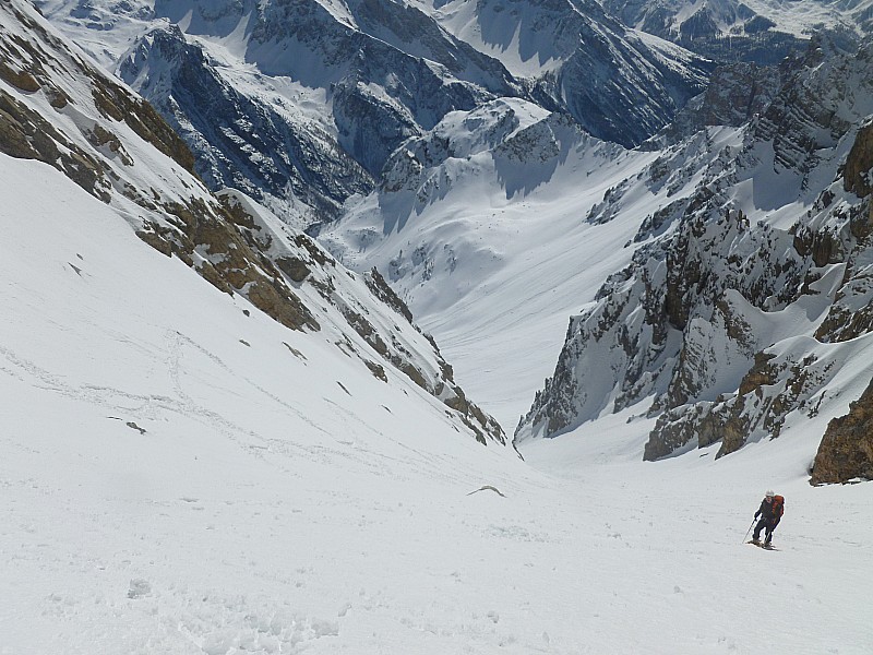 #4 Dans le raide : Aprés le coude du couloir Dans le raide : Aprés le coude du couloir