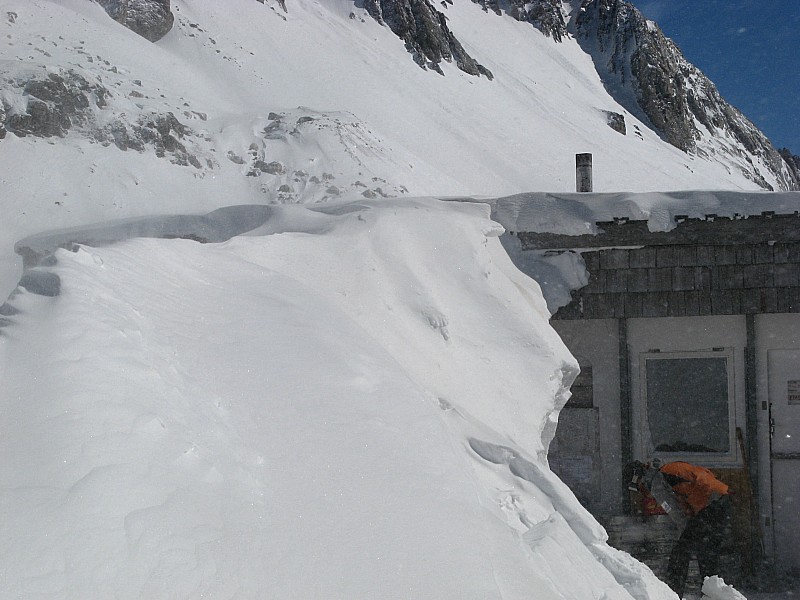 #6 Le refuge : Gérard a déjà bien bossé, mais c Le refuge : Gérard a déjà bien bossé, mais c'est pas fini