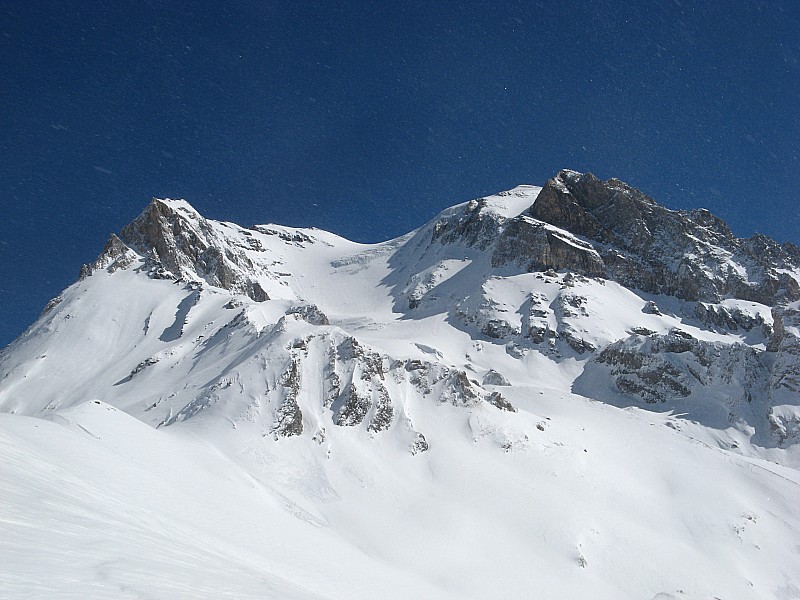 #5 Le plus haut sommet de savoie : 3 personnes dans la face ce jour Le plus haut sommet de savoie : 3 personnes dans la face ce jour