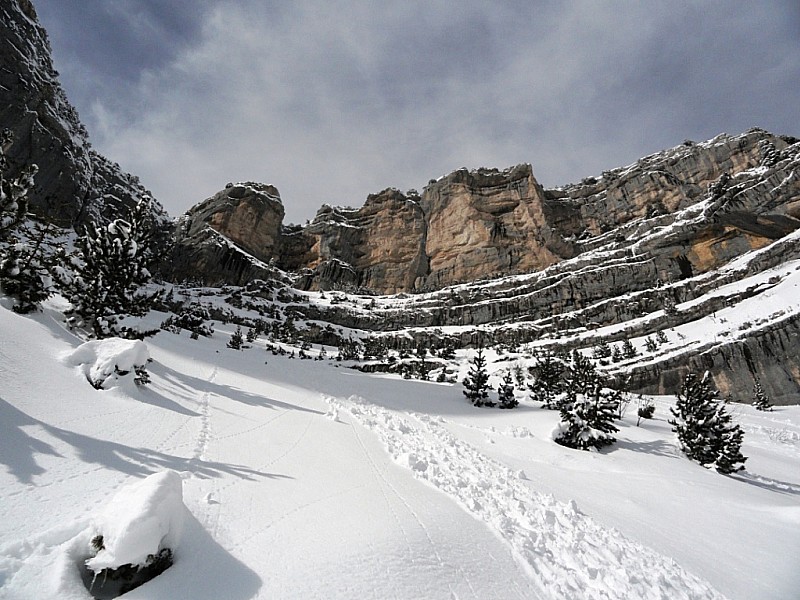 #4 Virgule : Depuis la bas du cirque Virgule : Depuis la bas du cirque