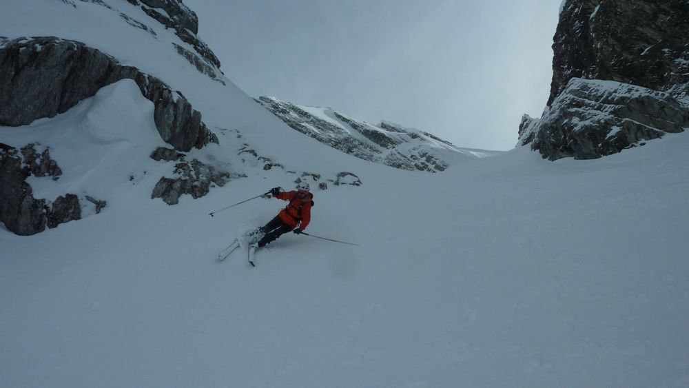 #22 Manu : ça envoie du bois ces skis poudre noire !!!!! Manu : ça envoie du bois ces skis poudre noire !!!!!
