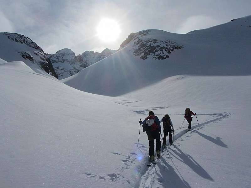 #3 Pic de la Grande Valloire : Montée sous un soleil un peu blafard. Pic de la Grande Valloire : Montée sous un soleil un peu blafard.