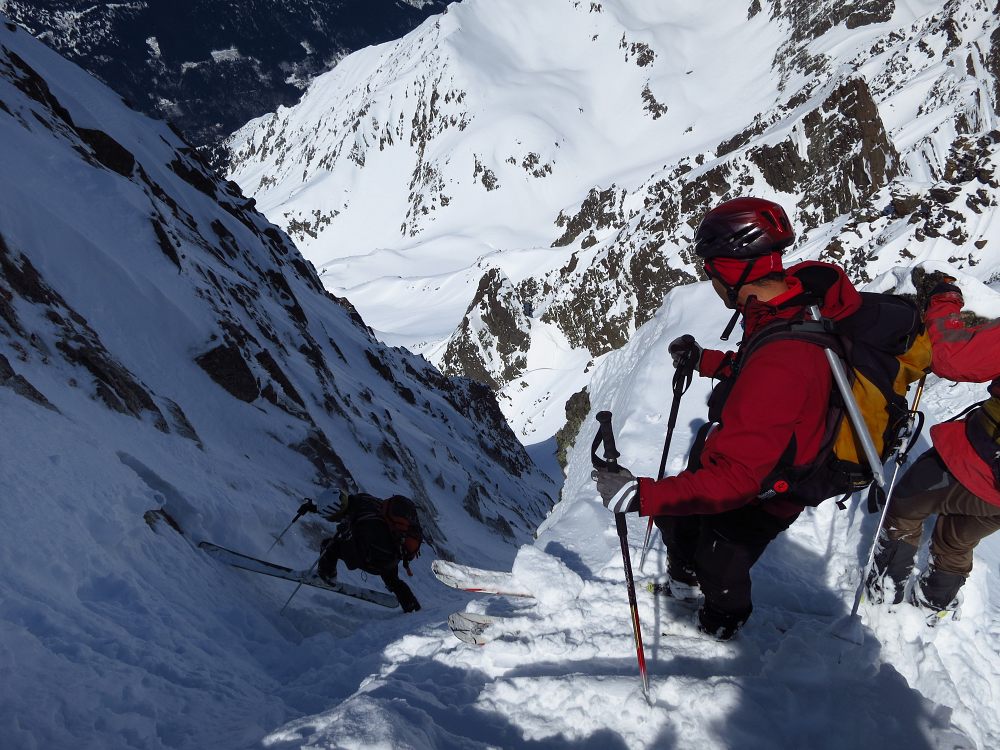 #14 Couloir : Faut prendre son ticket pour aborder les quelques mêtres délicats Couloir : Faut prendre son ticket pour aborder les quelques mêtres délicats