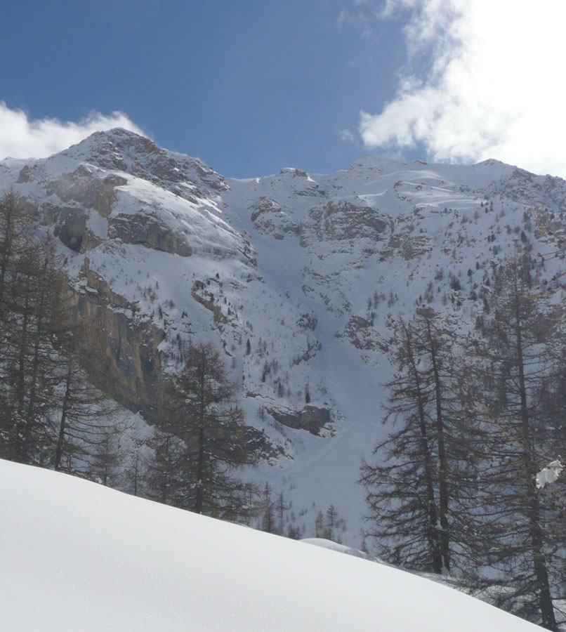 #1 couloir N Adrechouns : Tentant, mais menaçant :-( Et fatigant !! couloir N Adrechouns : Tentant, mais menaçant :-( Et fatigant !!