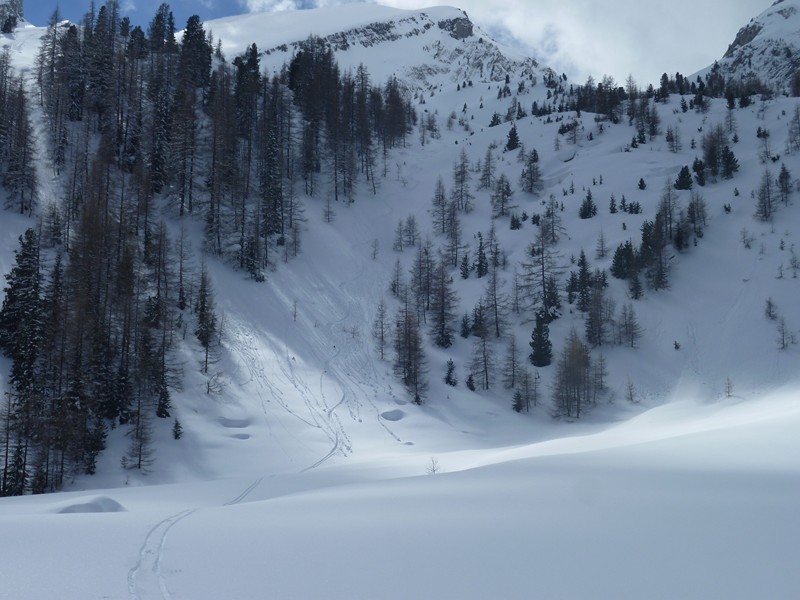 #8 Moraine de l Moraine de l'encoungoura : Encoungoura, çà veut dire grosse peuf en provençal.