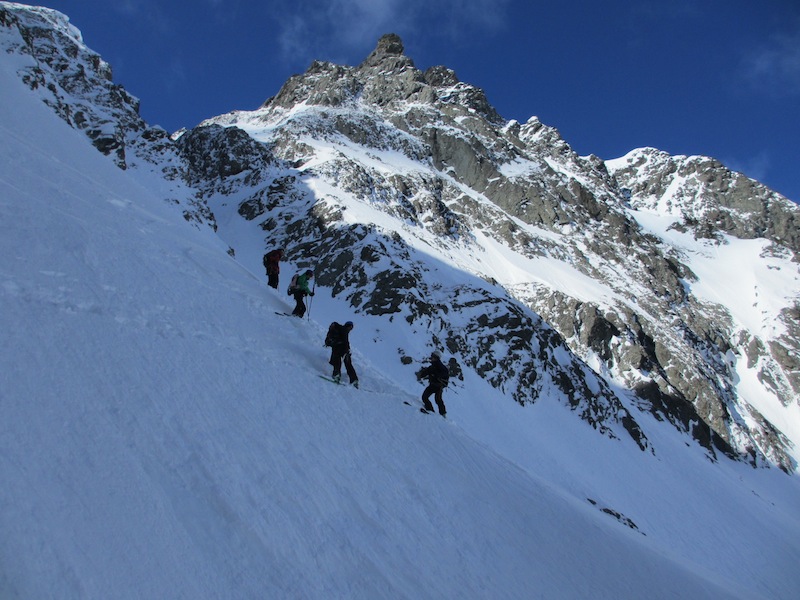#4 Le groupe. : Sur le "replat" pendant que Micha installe le rappel. Le groupe. : Sur le "replat" pendant que Micha installe le rappel.
