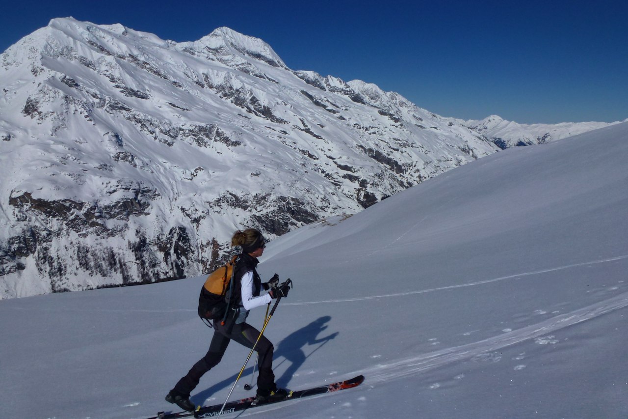#7 Montée dans un cadre superbe : Devant Sache et Pourri. Montée dans un cadre superbe : Devant Sache et Pourri.