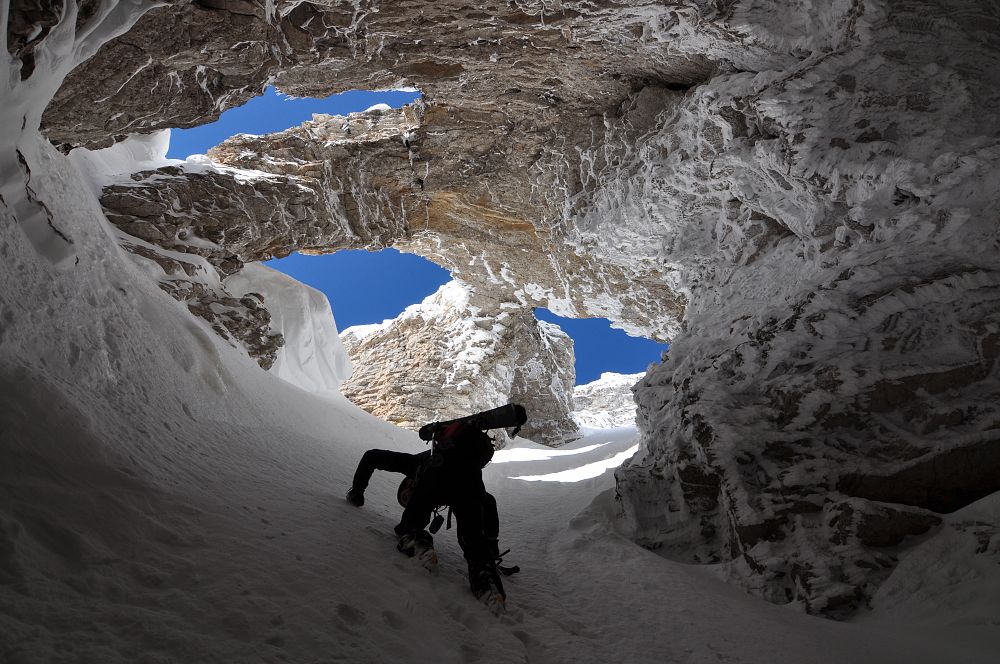 #9 Arches Interferrantes : Entrée dans la cathédrale du Gd Ferrand Arches Interferrantes : Entrée dans la cathédrale du Gd Ferrand