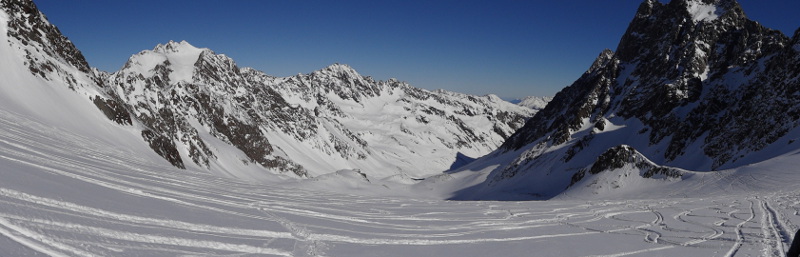 Langentaler Weisserkogel : Coup d'oeil dans le rétro et arrivé sur le glacier