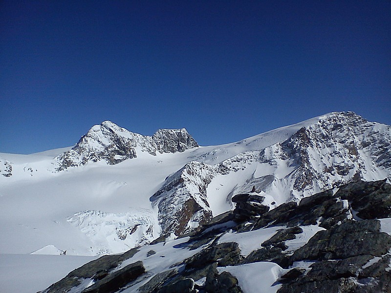 #3 vers le col de Valpelline : Il n vers le col de Valpelline : Il n'y a plus qu'a faire la trace et basculer vers Zermatt