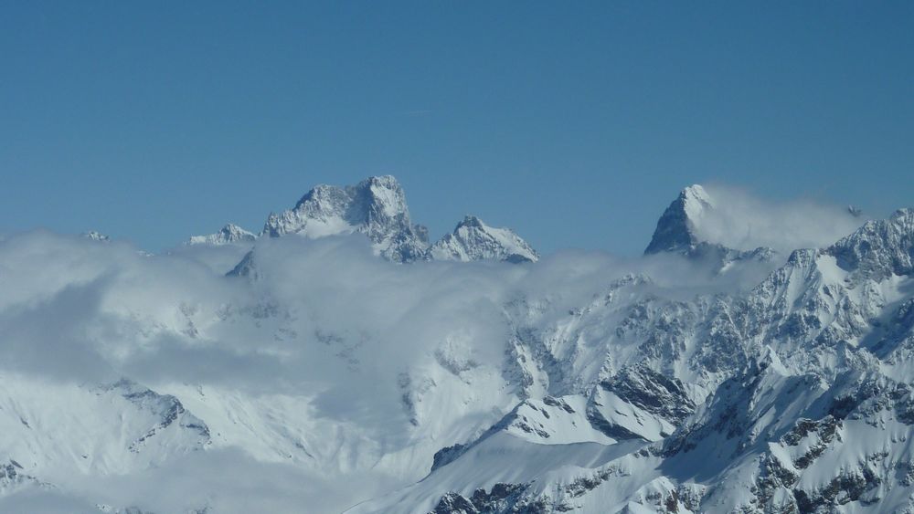 #7 Vue du sommet : Barre et Ailefroide de profil Vue du sommet : Barre et Ailefroide de profil