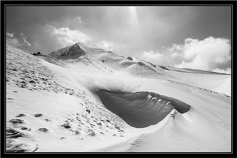 #12 Ferrand Nord : Une dernière vue sur le Ferrand avant de croiser les pistes pour rejoindre le pas de l Ferrand Nord : Une dernière vue sur le Ferrand avant de croiser les pistes pour rejoindre le pas de l'Âne.
