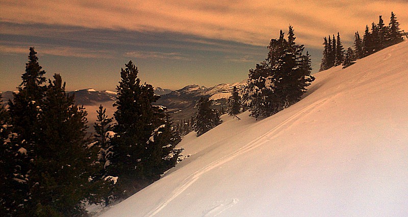 #2 Début traversée combeauvieux : Vue sur Villard et les crêtes Début traversée combeauvieux : Vue sur Villard et les crêtes