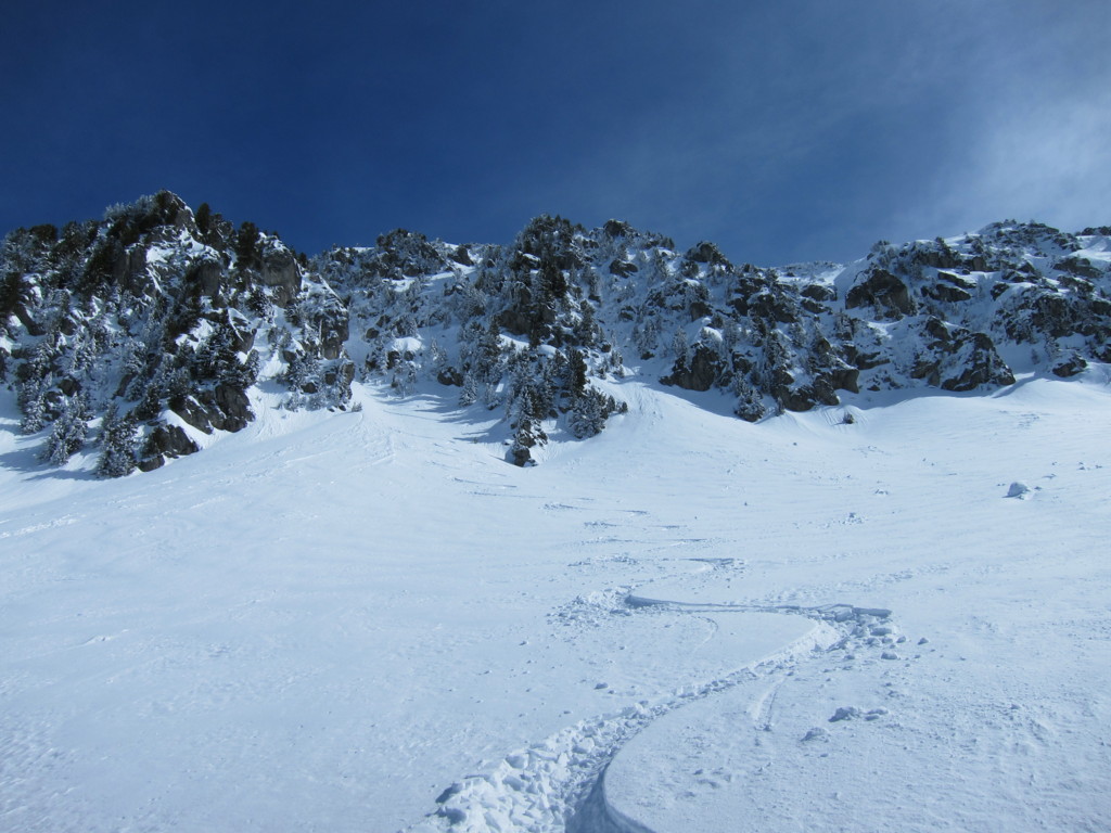 #10 Gargoton : neige excellente dans la pente de sortie! Gargoton : neige excellente dans la pente de sortie!