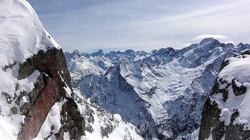 #4 Fenêtre : sur les sommets de l Fenêtre : sur les sommets de l'Oisans
