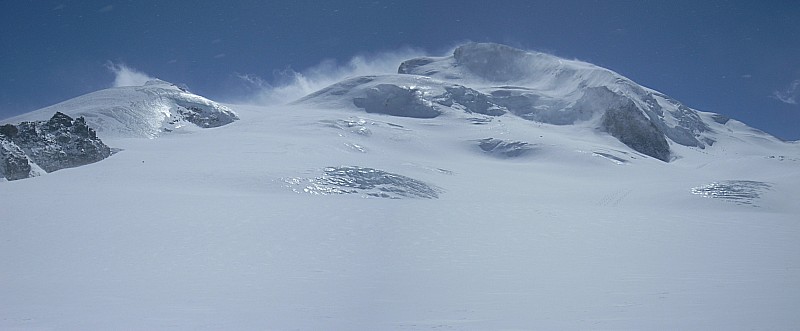 #1 L L'Allalingletscher : Dominé par le Fluchthorn et le Strahlhorn