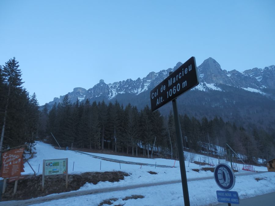 #1 Marcieu au lever du jour : Il reste encore de la neige ! Marcieu au lever du jour : Il reste encore de la neige !