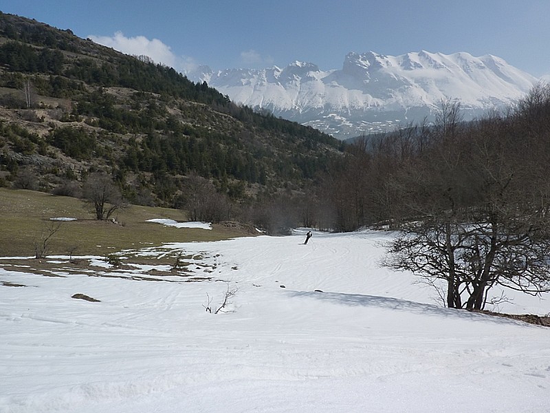 #13 Grand Ferrand : jusqu Grand Ferrand : jusqu'à la voiture, tout bien mais çà sent le printemps