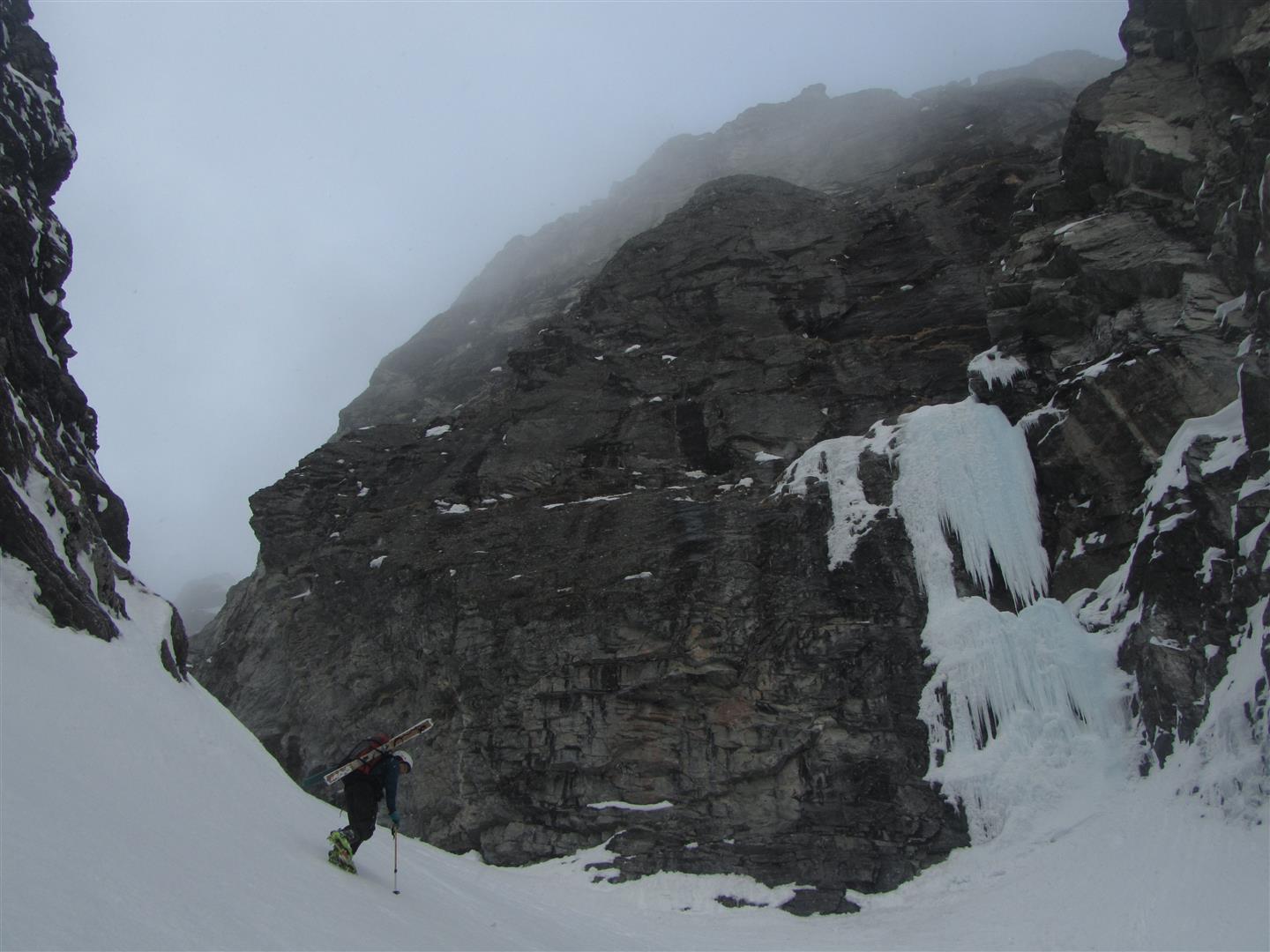#1 couloir : au-dessus d couloir : au-dessus d'Andalsnes