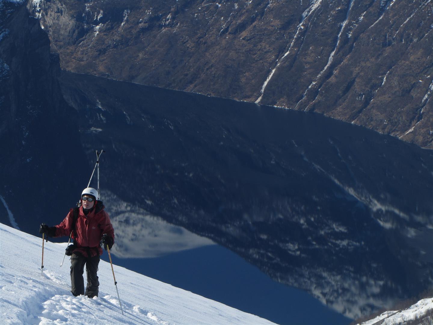 #6 vue sur le fjord de Geiranger : depuis le Saetertverfjelle vue sur le fjord de Geiranger : depuis le Saetertverfjelle
