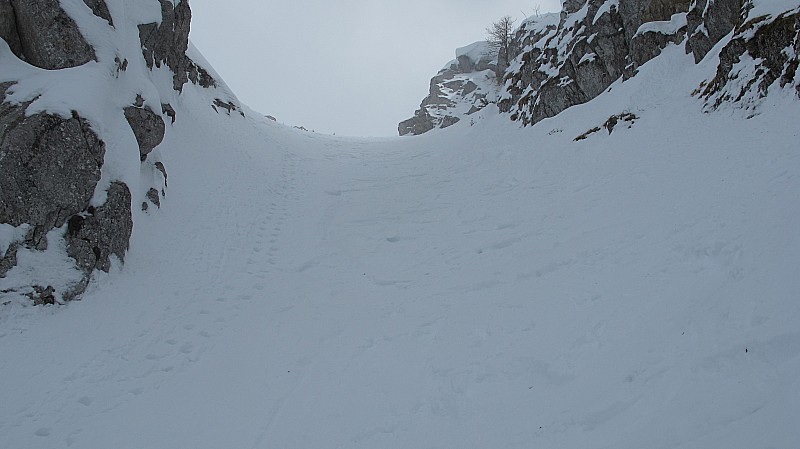 #8 couloir du serpent : dans la pente couloir du serpent : dans la pente