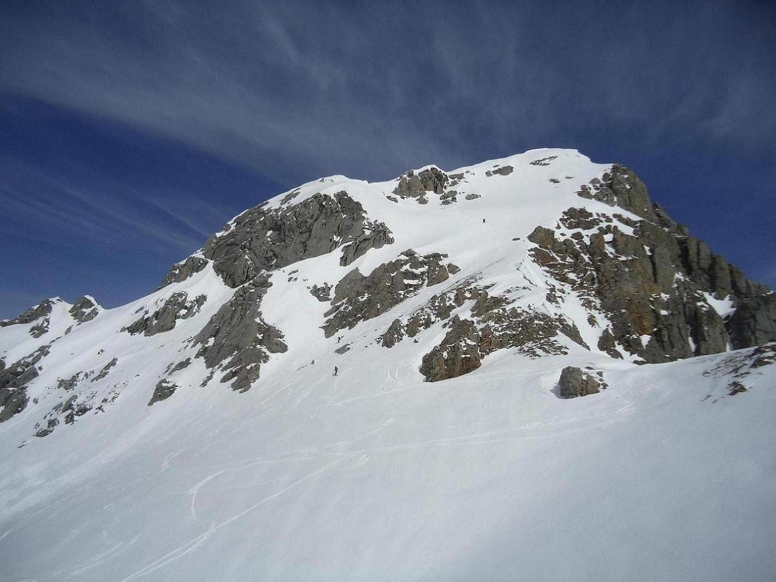 Descente du Mont Charvet : acces à la Combe du Mont Charvet s'est fait par cette petite face en neige tres dure
