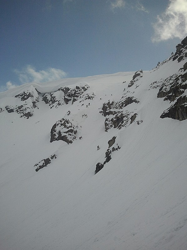 #3 vue d vue d'ensemble du nord est : grosse corniche, mini couloir