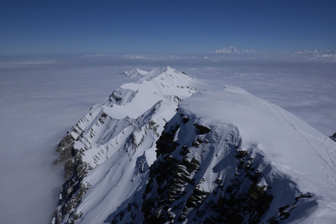 #8 Près du Sommet : Superbe arète Près du Sommet : Superbe arète