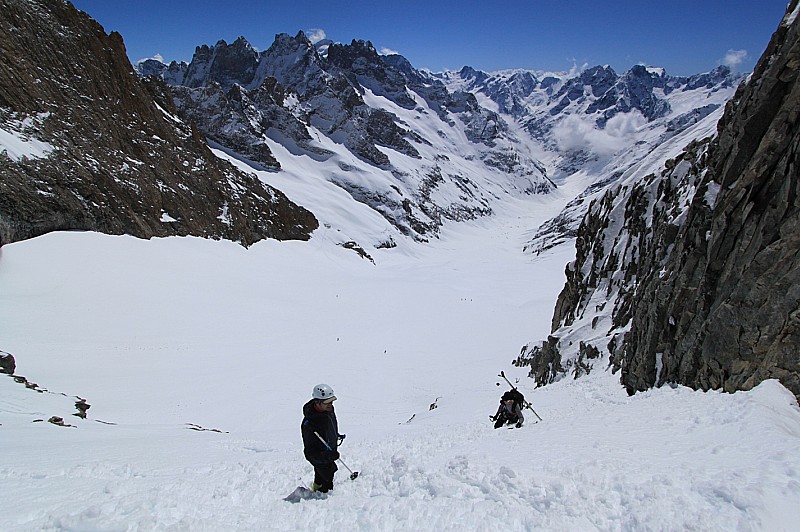#5 Descente Brèche de la Meihe : La descente de la brèche de la Meije, avant de connaître la technique magique des bâtons inversés ;) Descente Brèche de la Meihe : La descente de la brèche de la Meije, avant de connaître la technique magique des bâtons inversés ;)