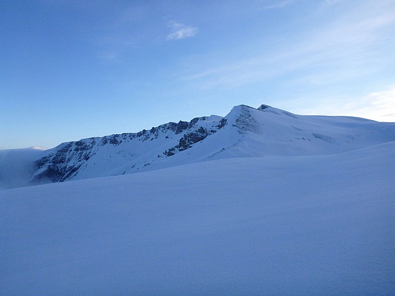 #4 Les Monges : Le sommet au loin Les Monges : Le sommet au loin