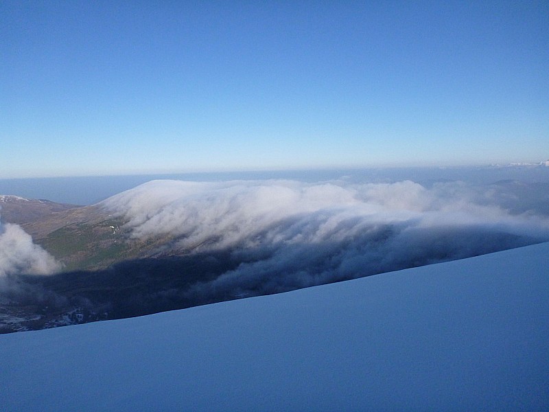 #8 Crête de Raus : Léchée par les nuages Crête de Raus : Léchée par les nuages
