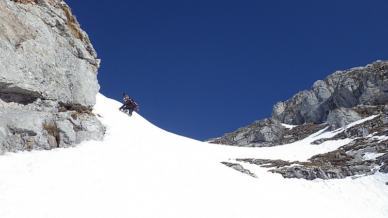 #4 Couloir de la partie superieur, large et très skiant. Couloir de la partie superieur, large et très skiant.